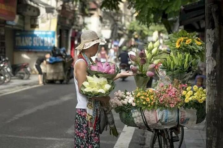 Huang Yoyo: Shop này dựa trên thiết kế basic, nhưng lại trẻ trung và phong cách.